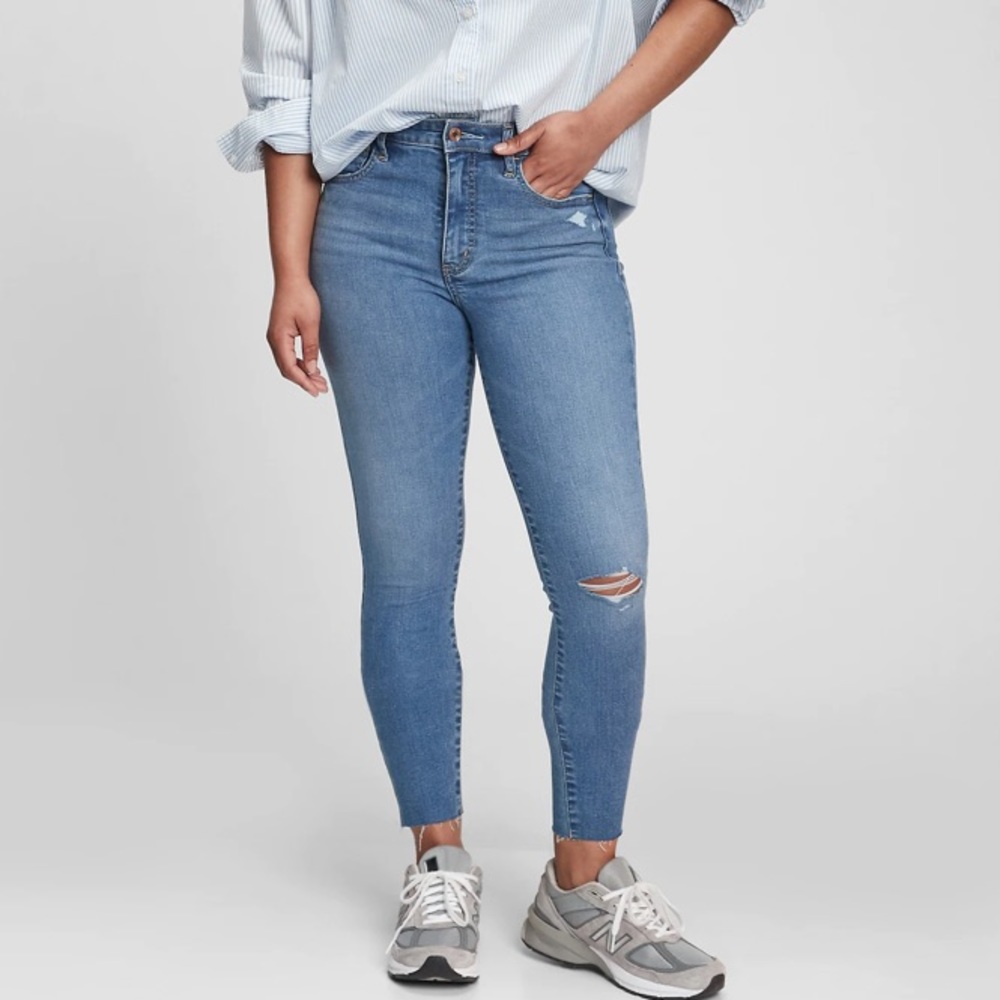 Gap High Rise Universal Jegging